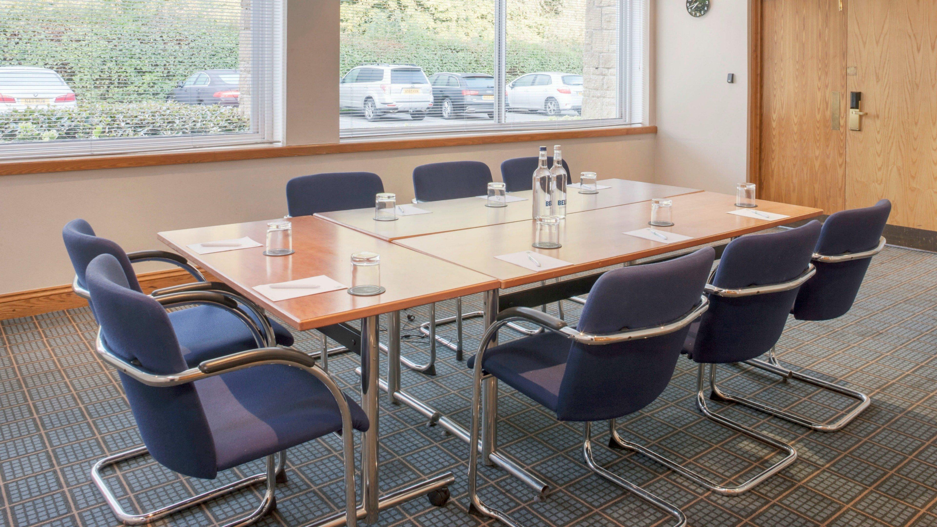 Holiday Inn Swindon By Ihg Bagian luar foto
